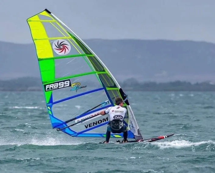 S2Maui Venom 2022 vela slalom race