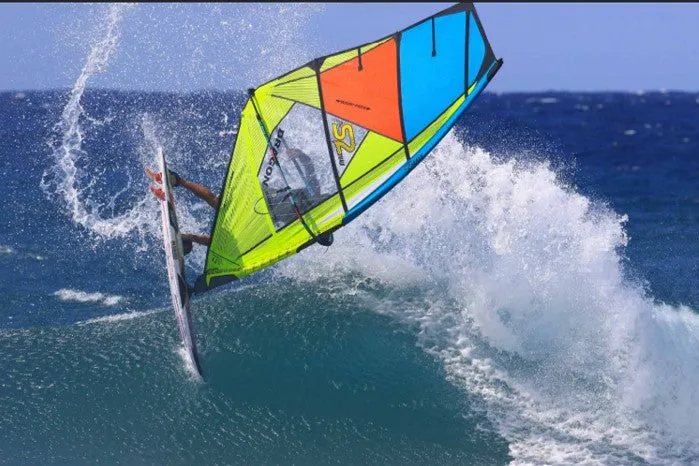 S2Maui Dragon 2027 vela wave Carbon Tech leggera