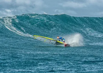 S2Maui Catalyst 2025 vela wave ULTRA-HMPE