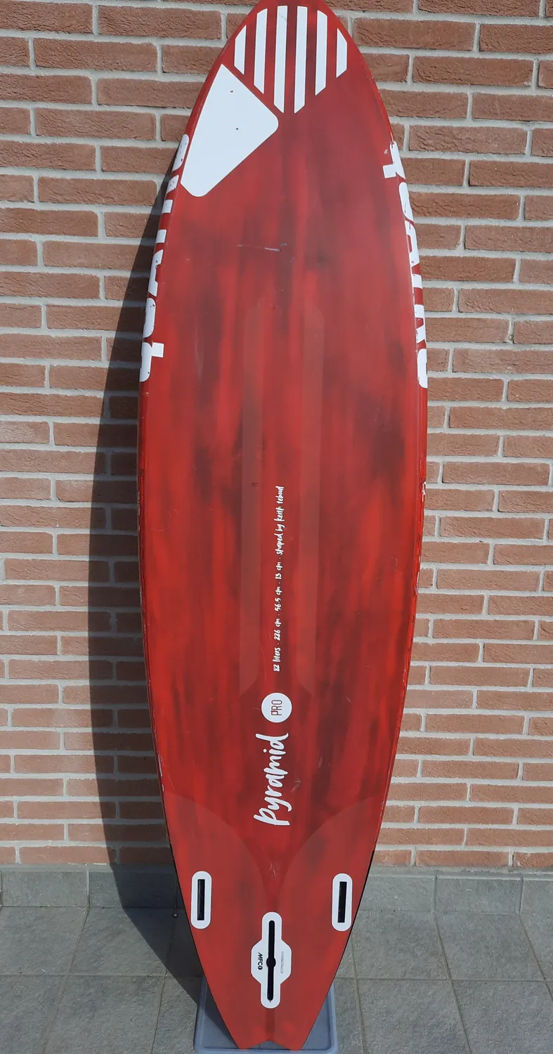 Quatro Pyramid Pro tavola windsurf usata 82 L 2020/2021
