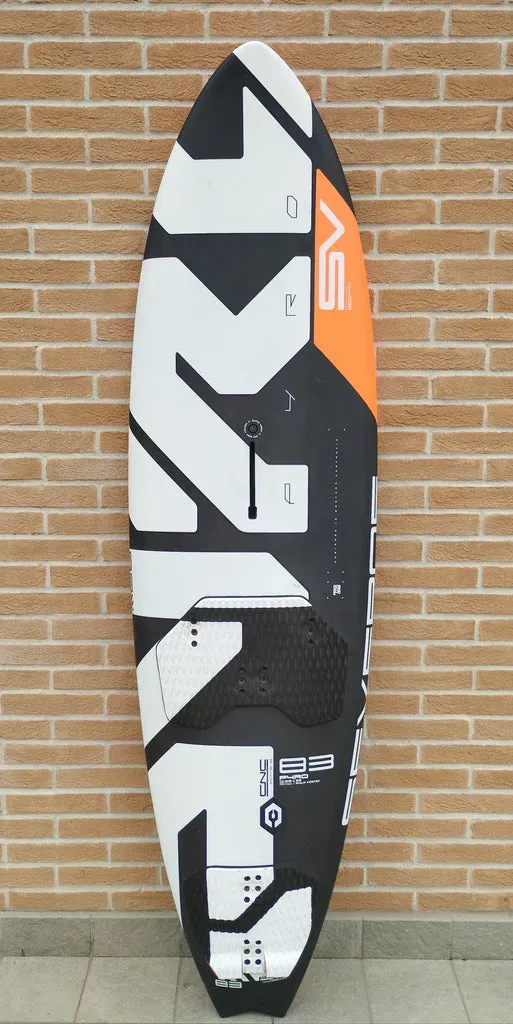 Severne Pyro 2023 83L tavola windsurf test wave