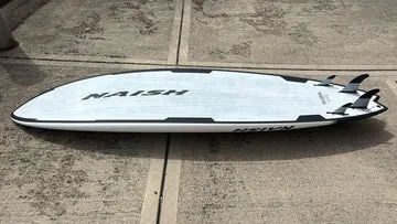 Naish Global 85 tavola windsurf 85 litri 2025 usata