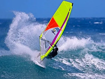S2Maui Catalyst 2024 vela wave side-offshore