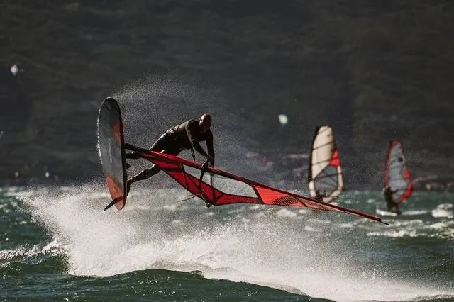 OFF FINS NOS Freestyle Carbon pinna windsurf rigida