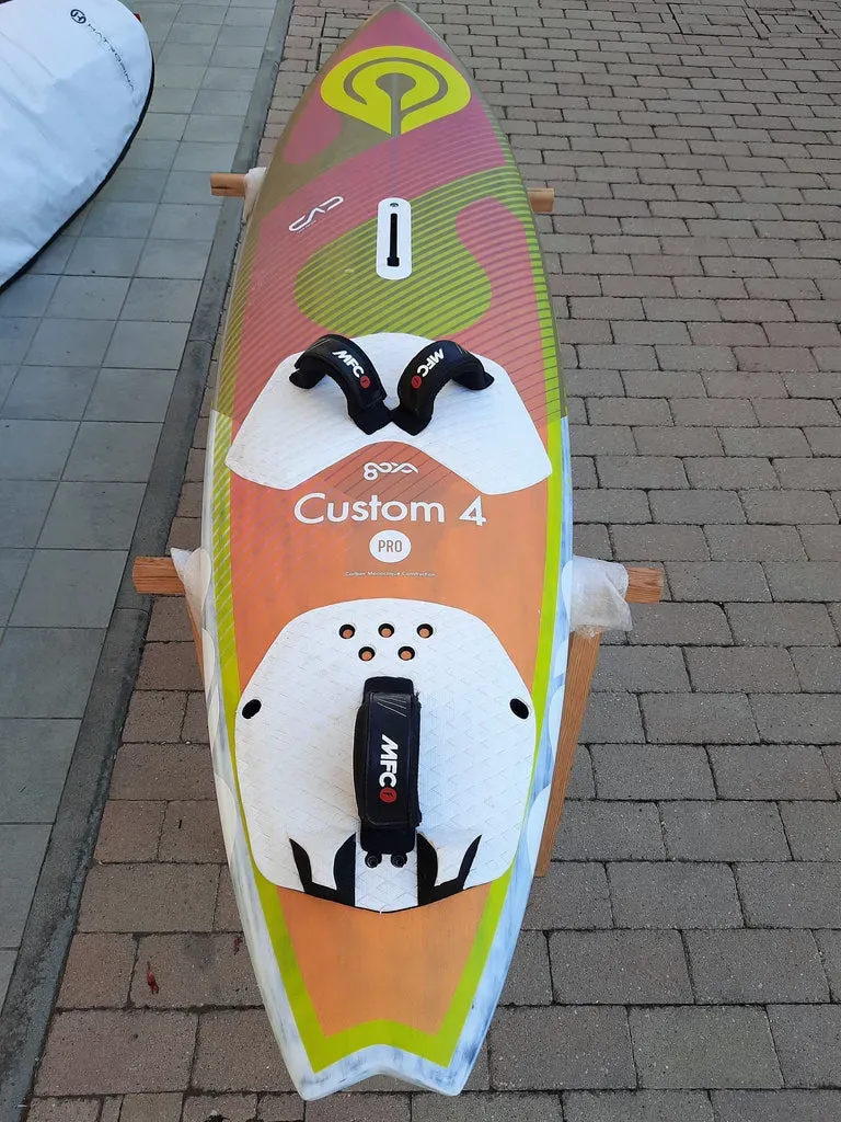 Goya Quad Custom Pro tavola wave 89 litri usata