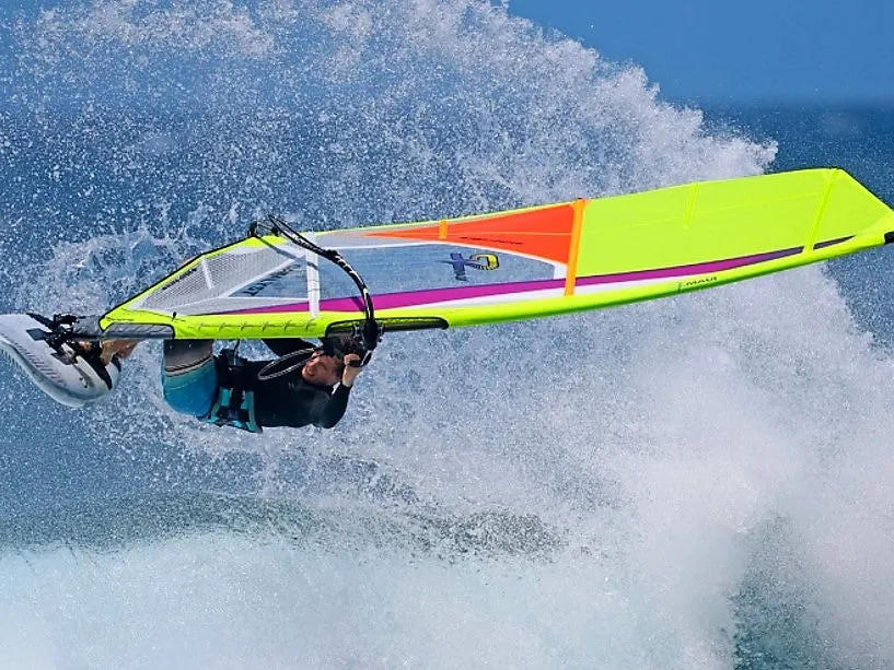 S2Maui Catalyst 2024 vela wave 3 stecche surf pura