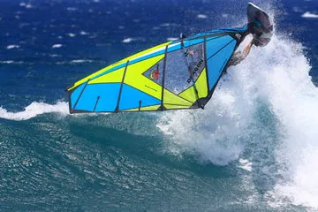 S2Maui Dragon Carbon+Tech vela wave 2026