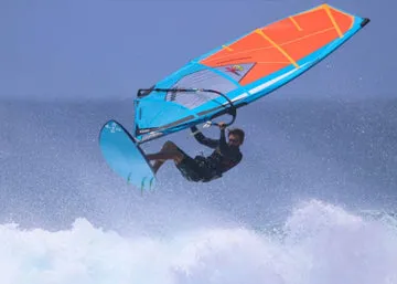 S2Maui Dragon 2025 Carbon+Tech vela wave