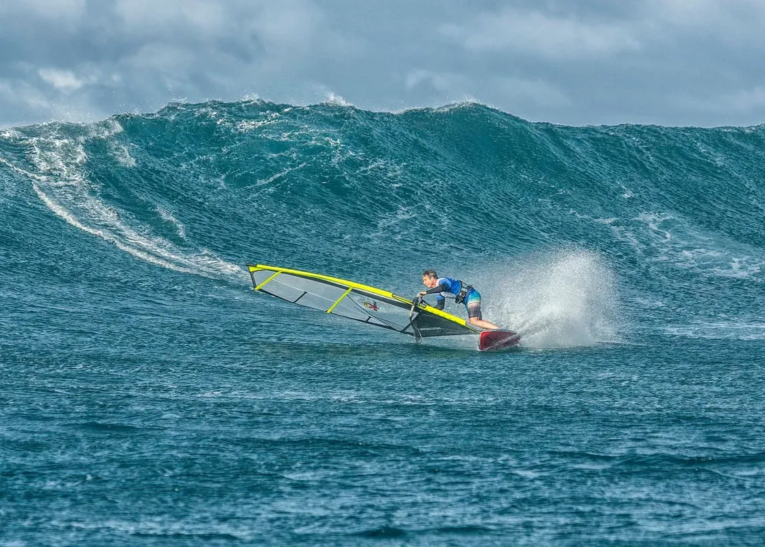 S2Maui Catalyst 2025 vela wave Ultra-HMPE
