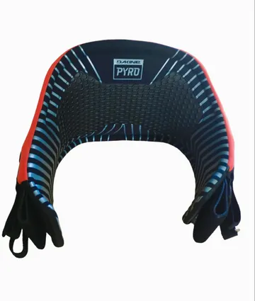 Dakine Pyro 2023 trapezio Lake kite windsurf