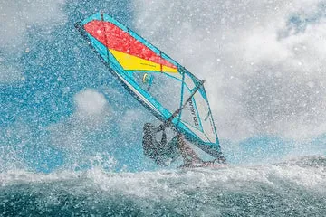S2Maui Dualist 2022 vela windsurf 2 stecche down-the-line