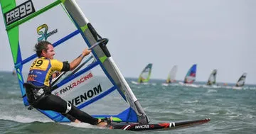 S2Maui Venom 2022 vela race slalom potente foil