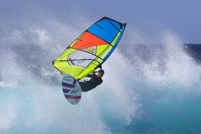 S2Maui Dragon 2027 vela wave Carbon Tech leggera