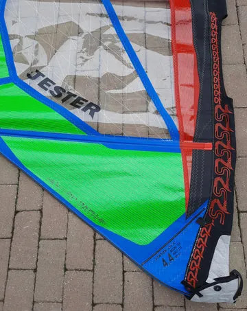S2Maui Jester 2020 vela windsurf 4.4 usata