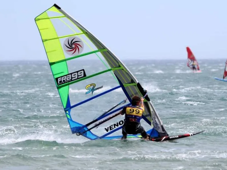 S2Maui Venom 2022 vela slalom race