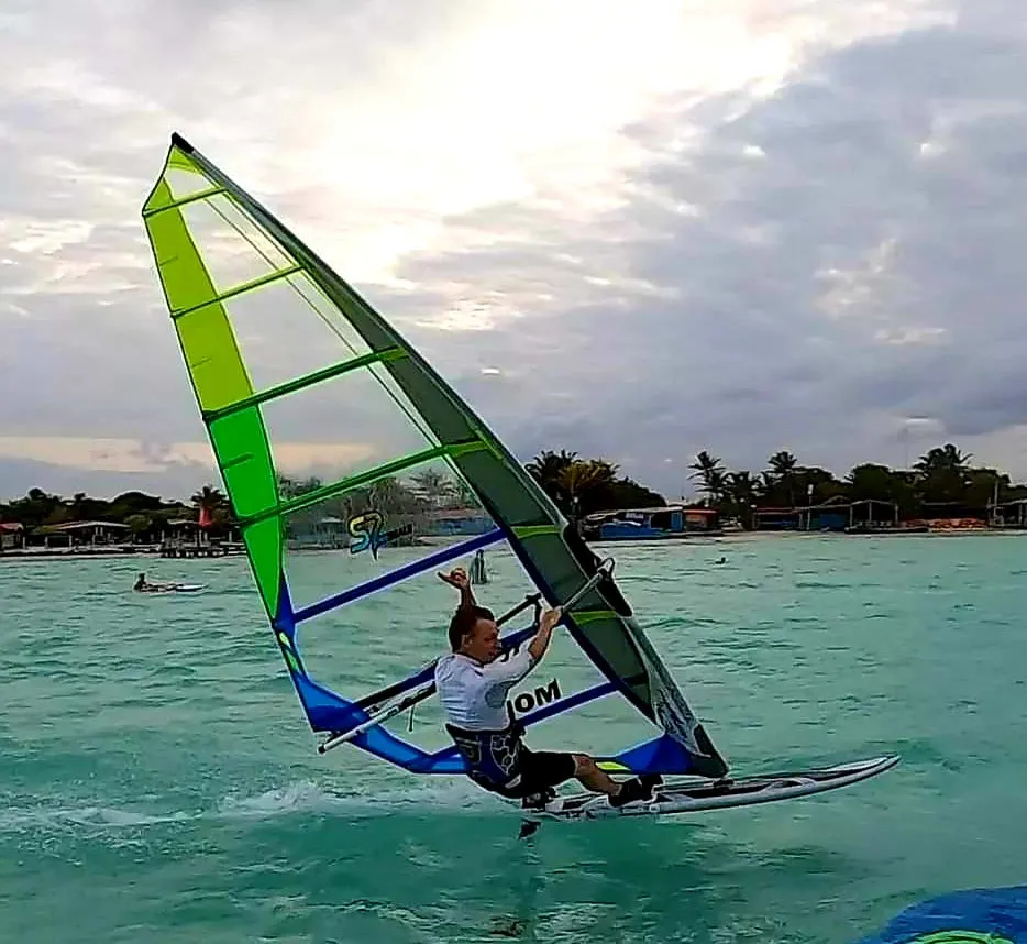 S2Maui Venom 2022 vela slalom race