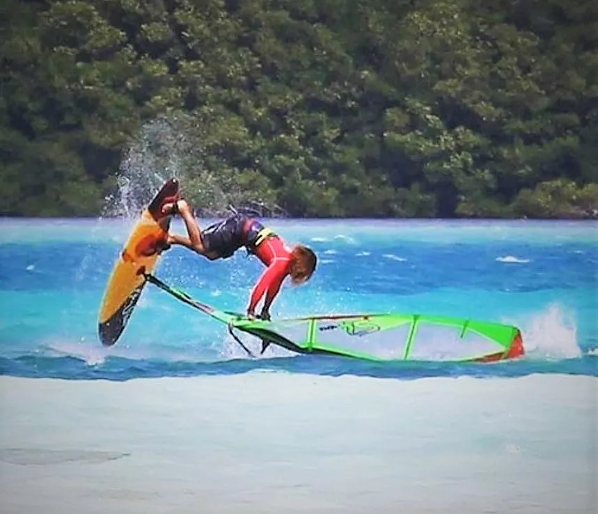 S2Maui Jester 2019 vela freestyle windsurf