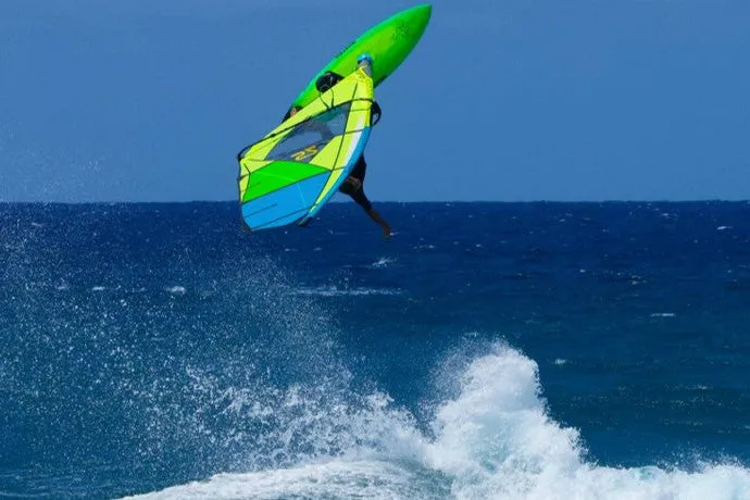 S2Maui Dragon 2027 vela wave Carbon Tech leggera