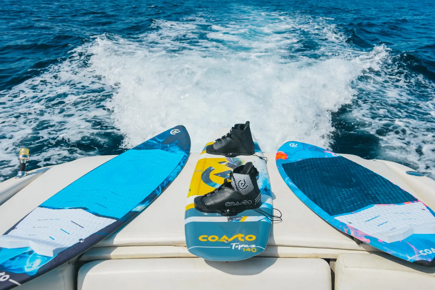 Coasto Coast Opal wakesurf rigido con pad EVA