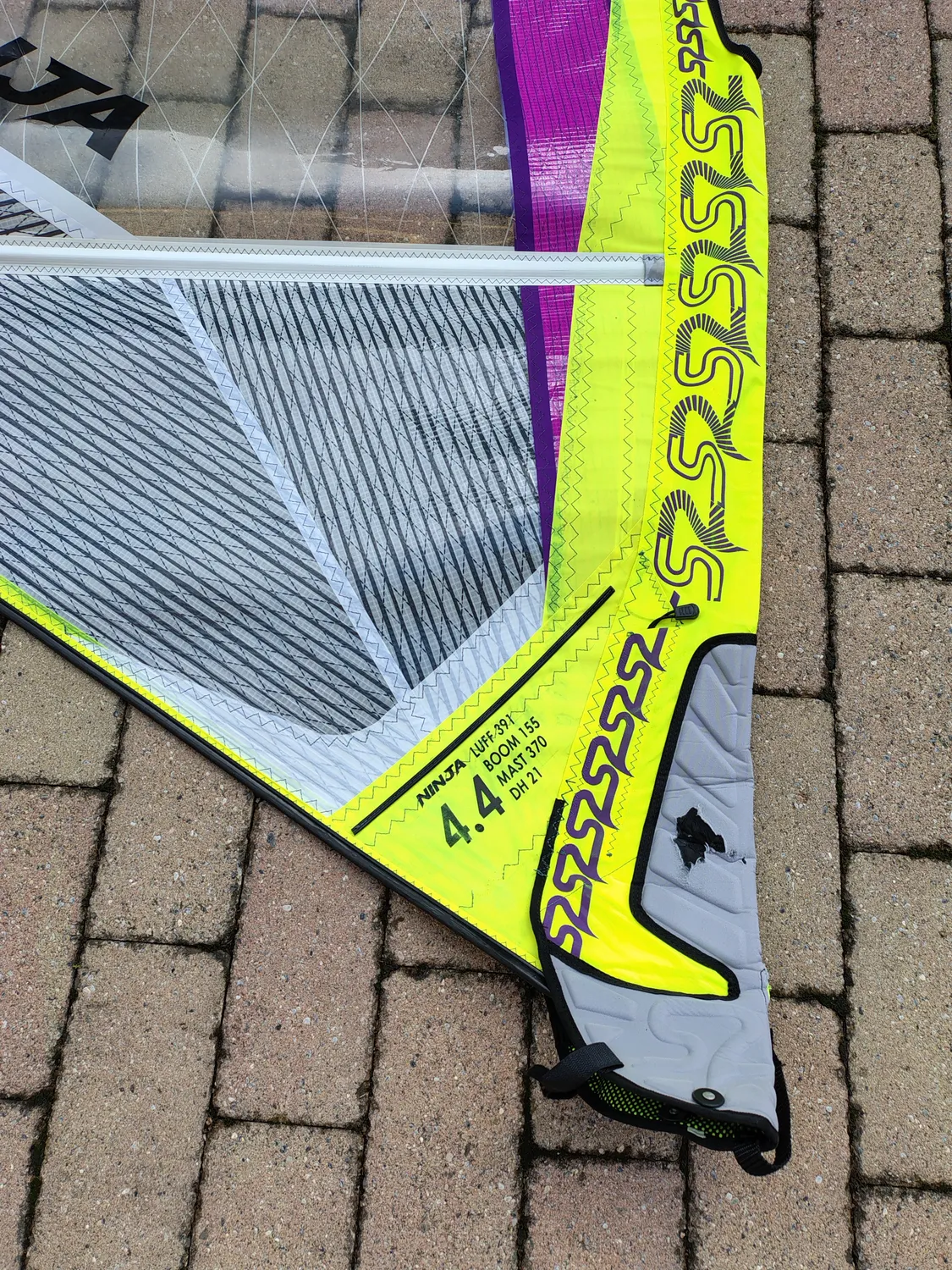 S2Maui Ninja 4.4 2024 vela windsurf usata
