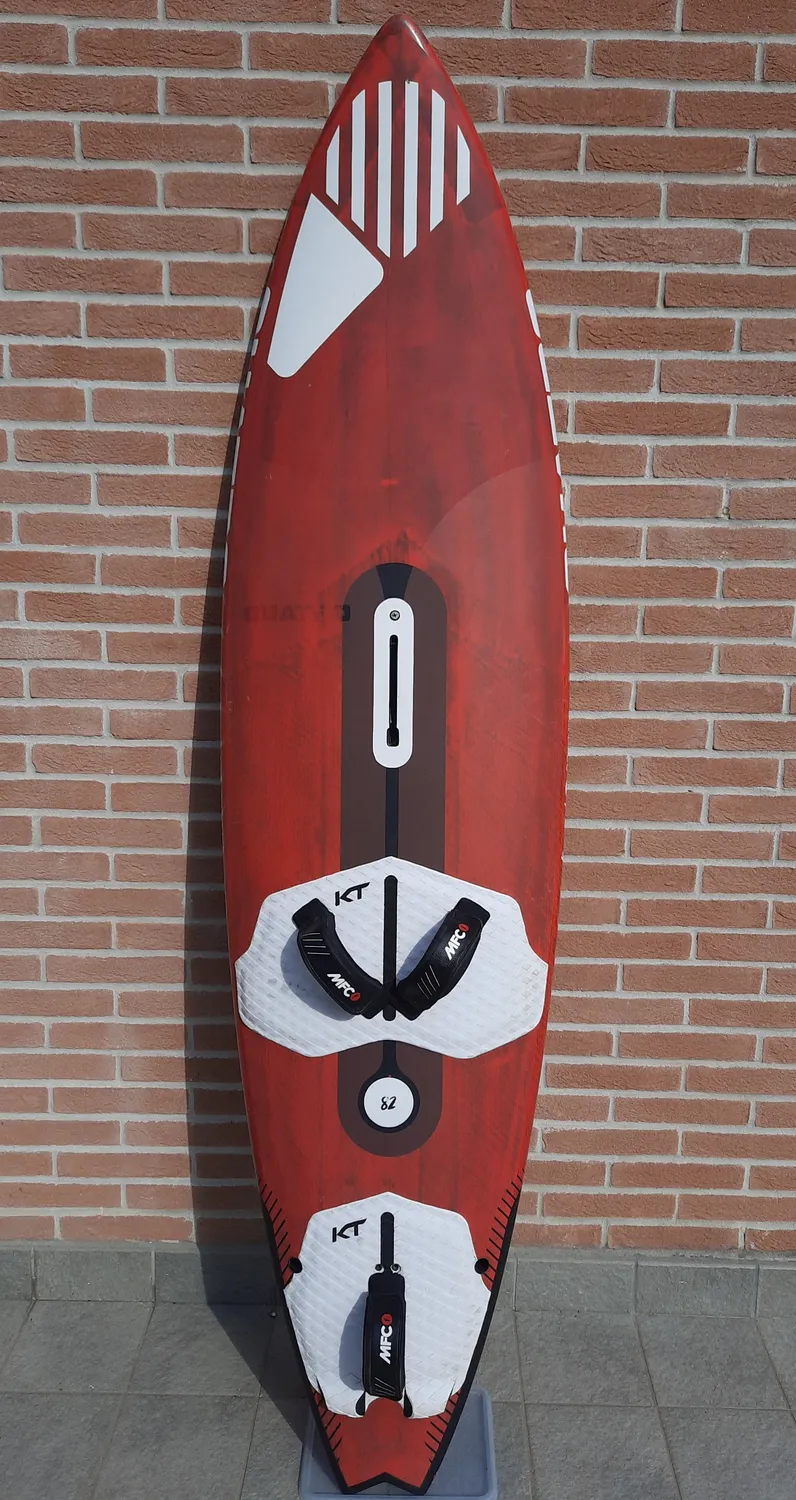 Quatro Pyramid Pro tavola windsurf usata 82 L 2020/2021