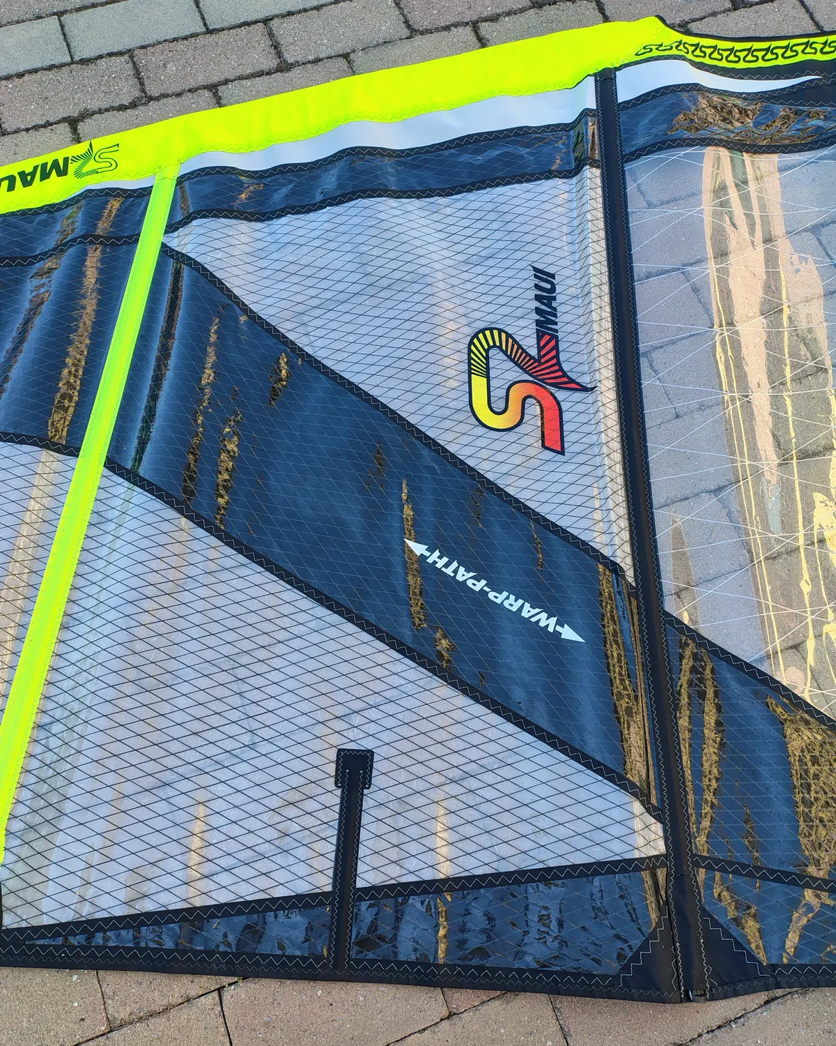 S2Maui Dragon Ultra-HMPE vela windsurf 4.6 usata