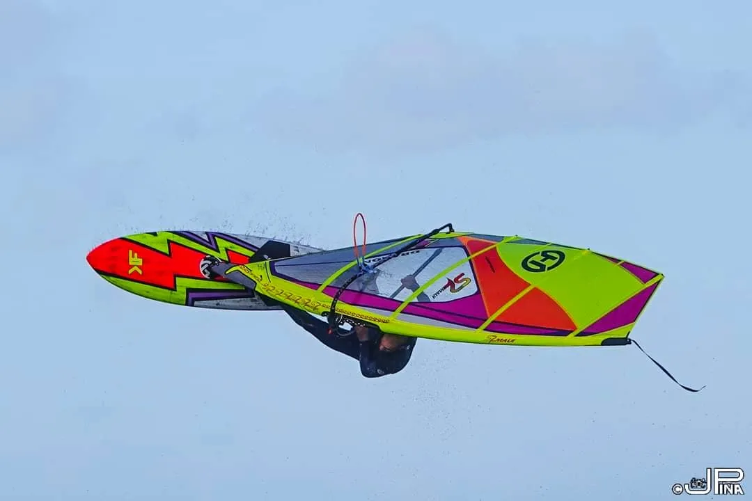 S2Maui Dragon 2023 vela wave Technora Spacelight