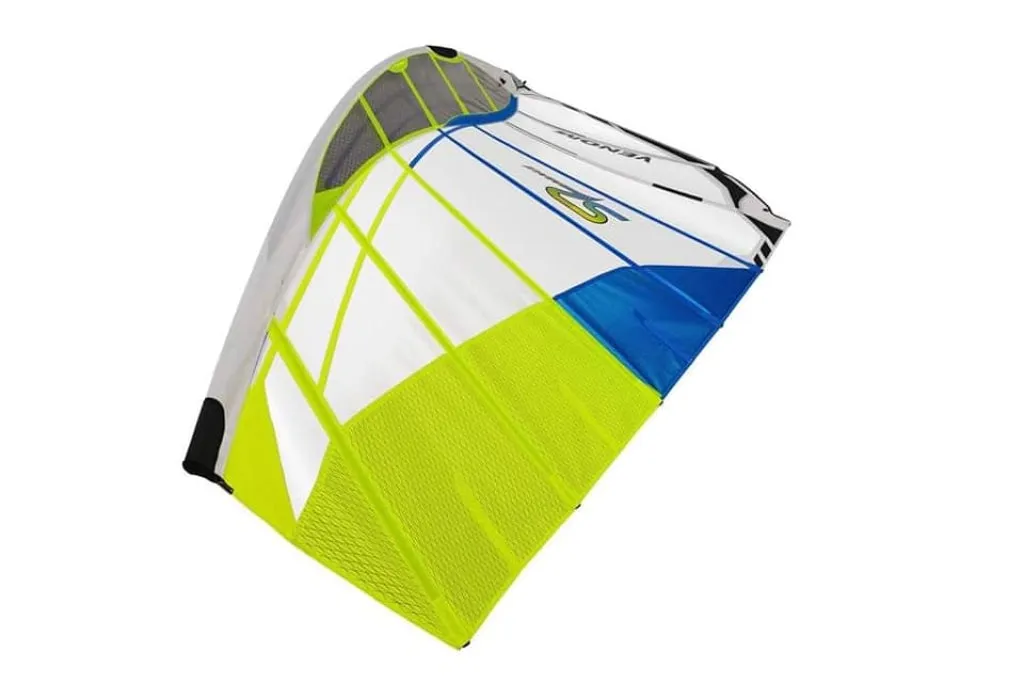 S2Maui Venom 2021 vela windsurf race slalom