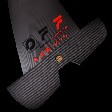 OFF FINS NOS Freestyle Carbon pinna windsurf rigida