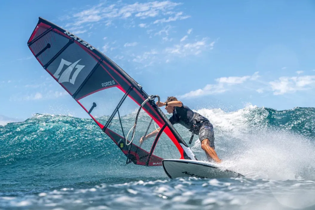 Naish Force 5 2026 vela wave 5.0 mq controllo onshore