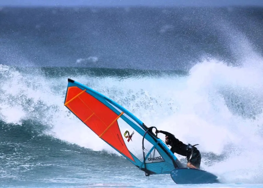 S2Maui Catalyst 2025 vela wave 4.6 carbon