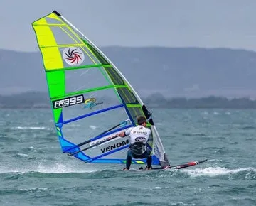 S2Maui Venom 2022 vela race slalom potente foil