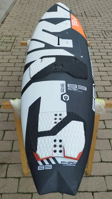Severne Pyro 2023 83L tavola windsurf test wave